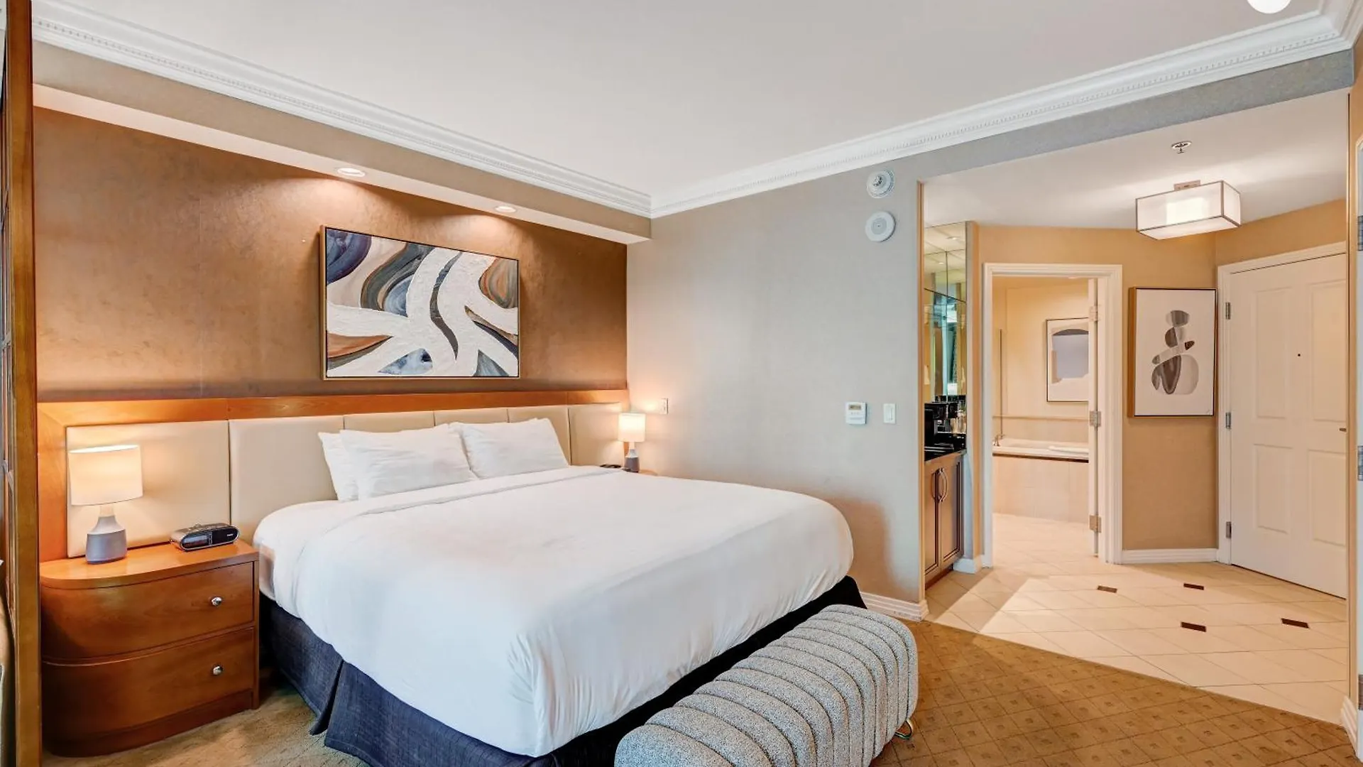 Amethyst Studio Suite Mgm Signature Strip View Balcony Лас-Вегас